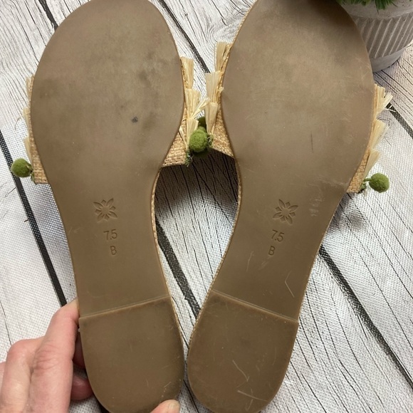 BCBGENERATION Genna Straw Pom Pom Slides - Picture 7 of 9